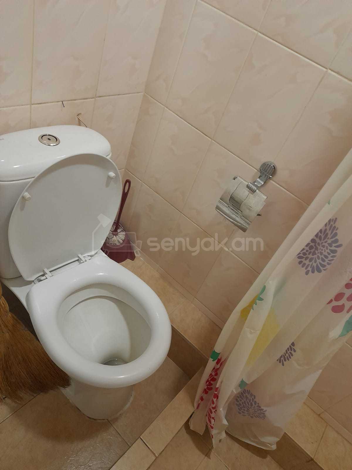 1 Սենյականոց Բնակարան, 25քմ, 3/5 հարկ, Դիզայներական Վերանորոգված, Կահավորված, Արևկող