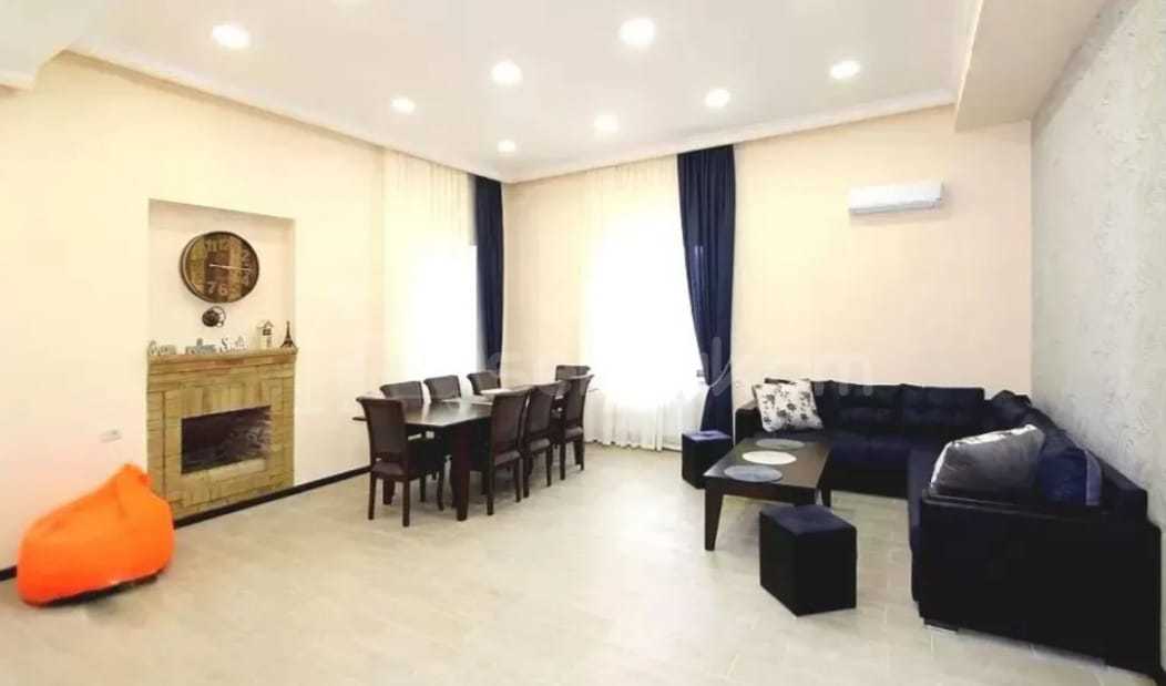6 Սենյականոց Շքեղ Առանձնատուն, 200քմ, Լողավազանով