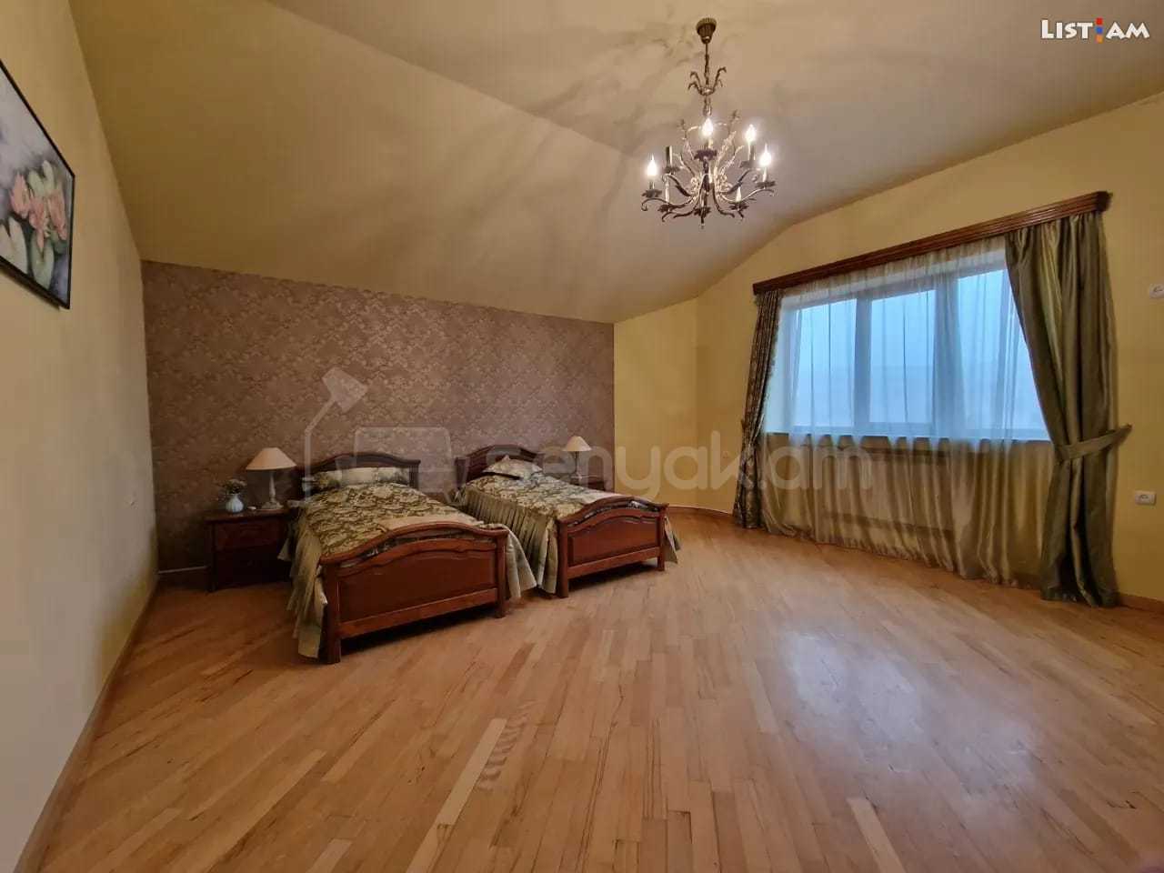 5 Սենյականոց Շքեղ Առանձնատուն, 200քմ, Լողավազանով