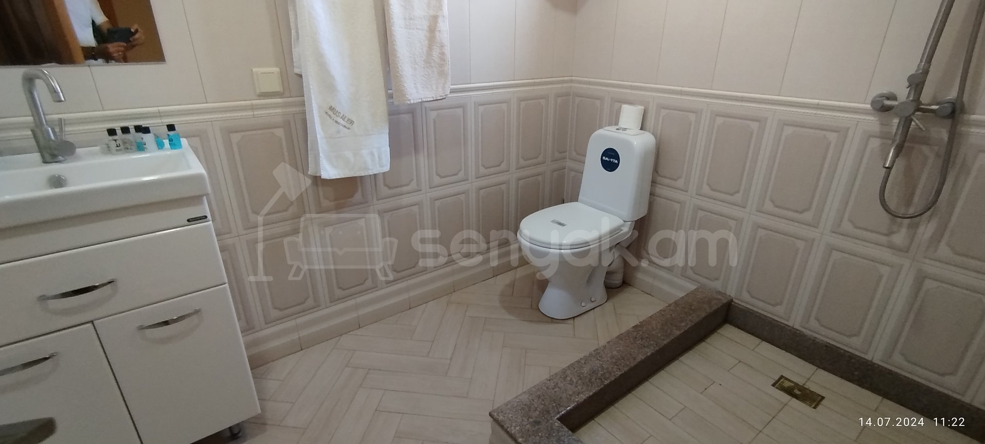 5 Սենյականոց Շքեղ Առանձնատուն, 200քմ, Լողավազանով