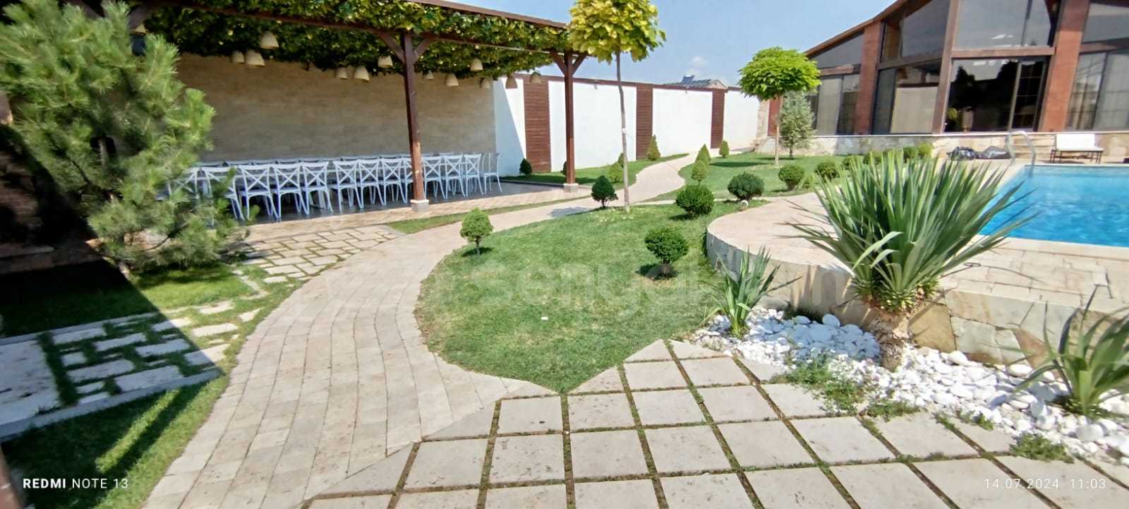 5 Սենյականոց Շքեղ Առանձնատուն, 200քմ, Լողավազանով