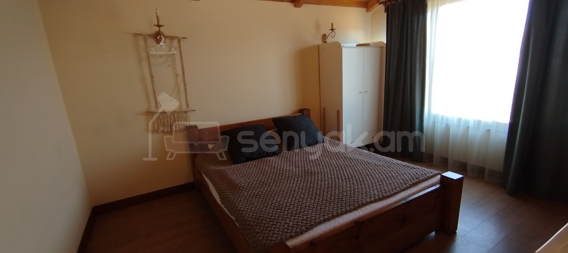5 Սենյականոց Շքեղ Առանձնատուն, 200քմ, Լողավազանով