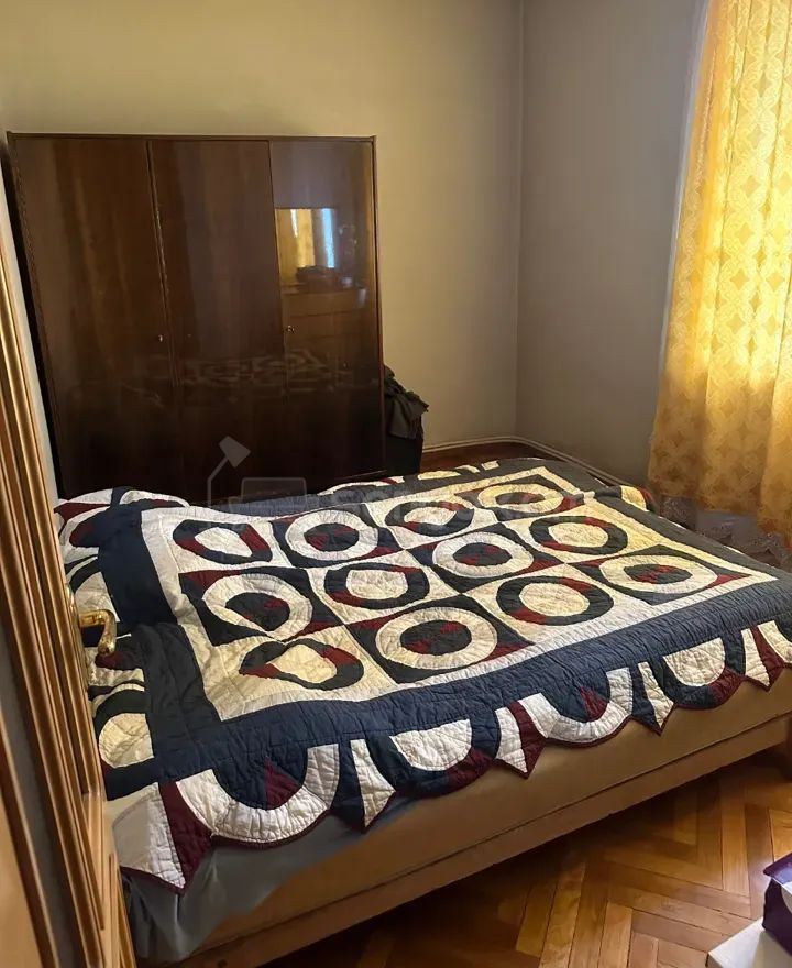 4 Սենյականոց Բնակարան Քարե Շենքում, 74քմ, 5/5 հարկ, Կոսմետիկ Վերանորոգված