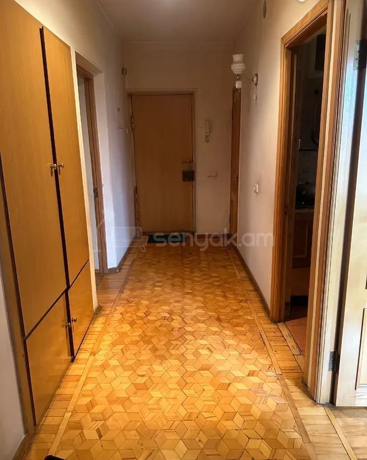 4 Սենյականոց Բնակարան Քարե Շենքում, 74քմ, 5/5 հարկ, Կոսմետիկ Վերանորոգված