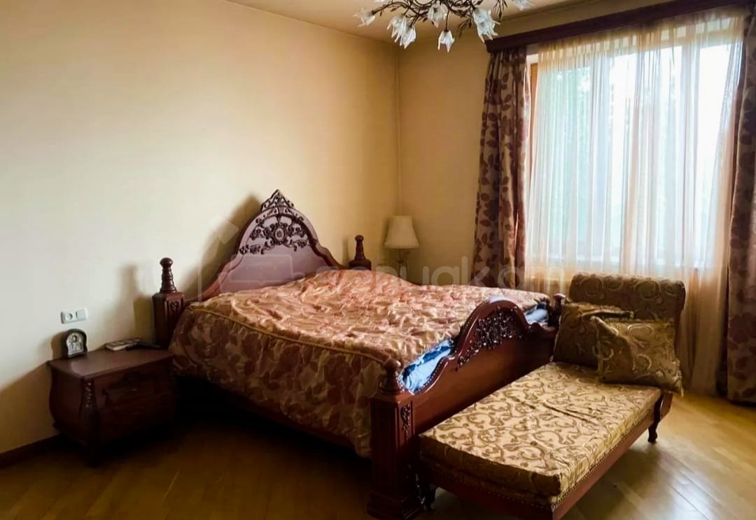5 Սենյականոց Շքեղ Առանձնատուն, 200քմ, Լողավազանով