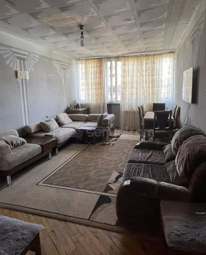 3 Սենյականոց Բնակարան, 67քմ, 3/8 հարկ, Նորմալ Վիճակում