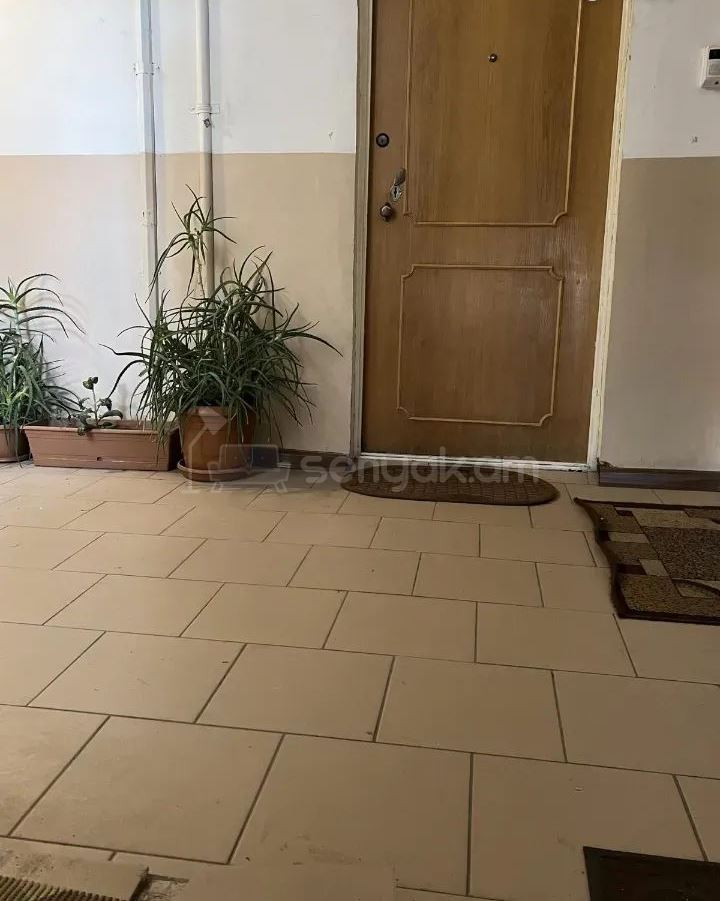 3 Սենյականոց Բնակարան, 67քմ, 3/8 հարկ, Նորմալ Վիճակում