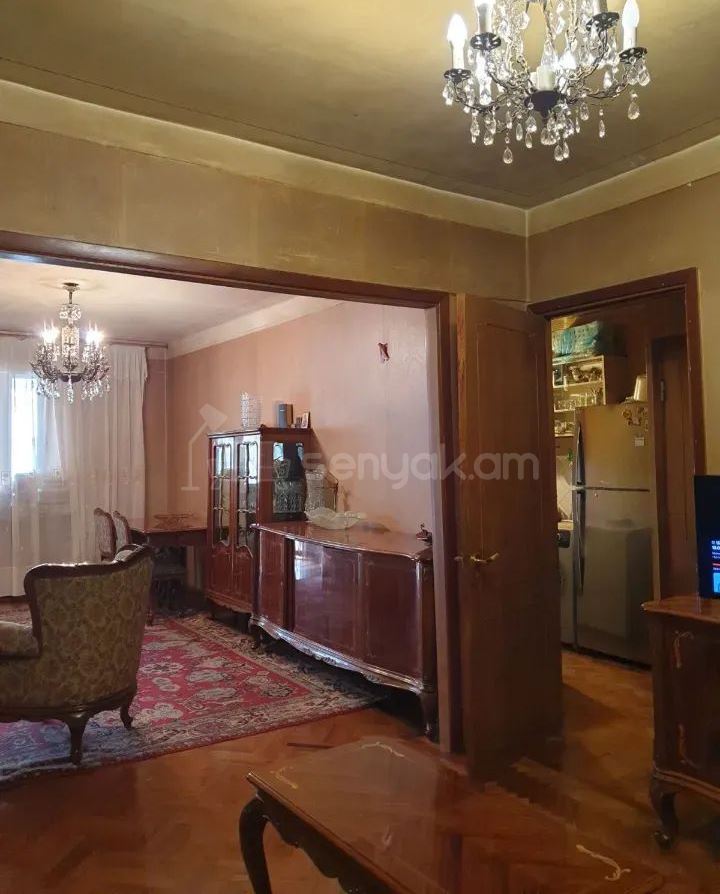 2 Սենյականոց Բնակարան Քարե Շենքում, 65քմ, 1/5 հարկ, Կոսմետիկ Վերանորոգված