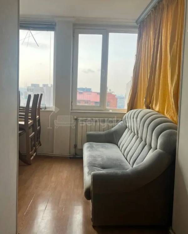 3 Սենյականոց Բնակարան Քարե Շենքում, 62քմ, 3/4 հարկ, Նորմալ Վիճակում, Կահավորված, Արևկող