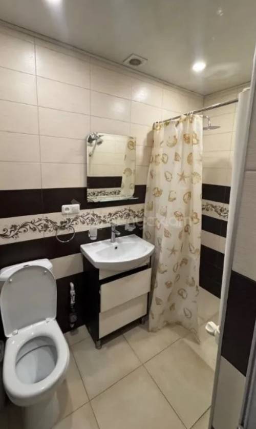 1 Սենյականոց Բնակարան Քարե Շենքում, 40քմ, 4/4 հարկ, Դիզայներական Վերանորոգված, Կահավորված, Արևկող