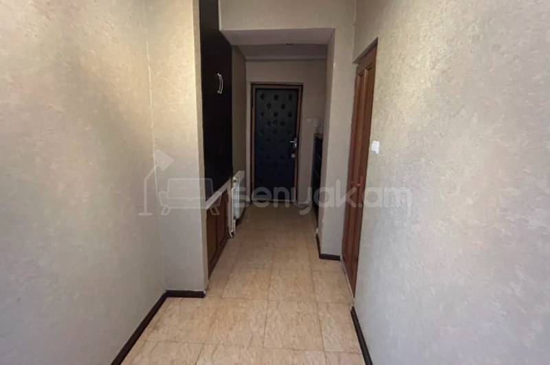 3 Սենյականոց Բնակարան, 50քմ, 4/9 հարկ, Կապիտալ Վերանորոգված, Կահավորված, Արևկող