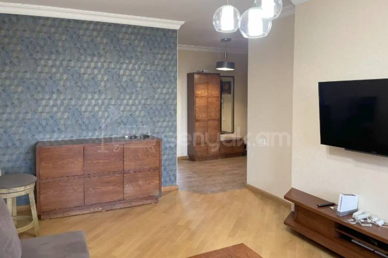 4 Սենյականոց Բնակարան Քարե Շենքում, 94քմ, 4/5 հարկ, Կապիտալ Վերանորոգված, Կահավորված, Արևկող