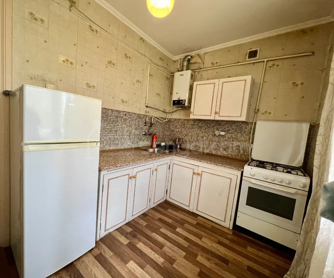 2 Սենյականոց Բնակարան Քարե Շենքում, 60քմ, 4/5 հարկ, Կապիտալ Վերանորոգված, Կահավորված