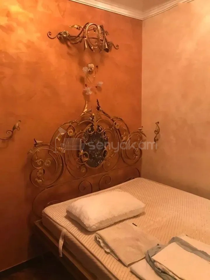 2 Սենյականոց Բնակարան Քարե Շենքում, 40քմ, 3/5 հարկ, Կապիտալ Վերանորոգված, Կահավորված