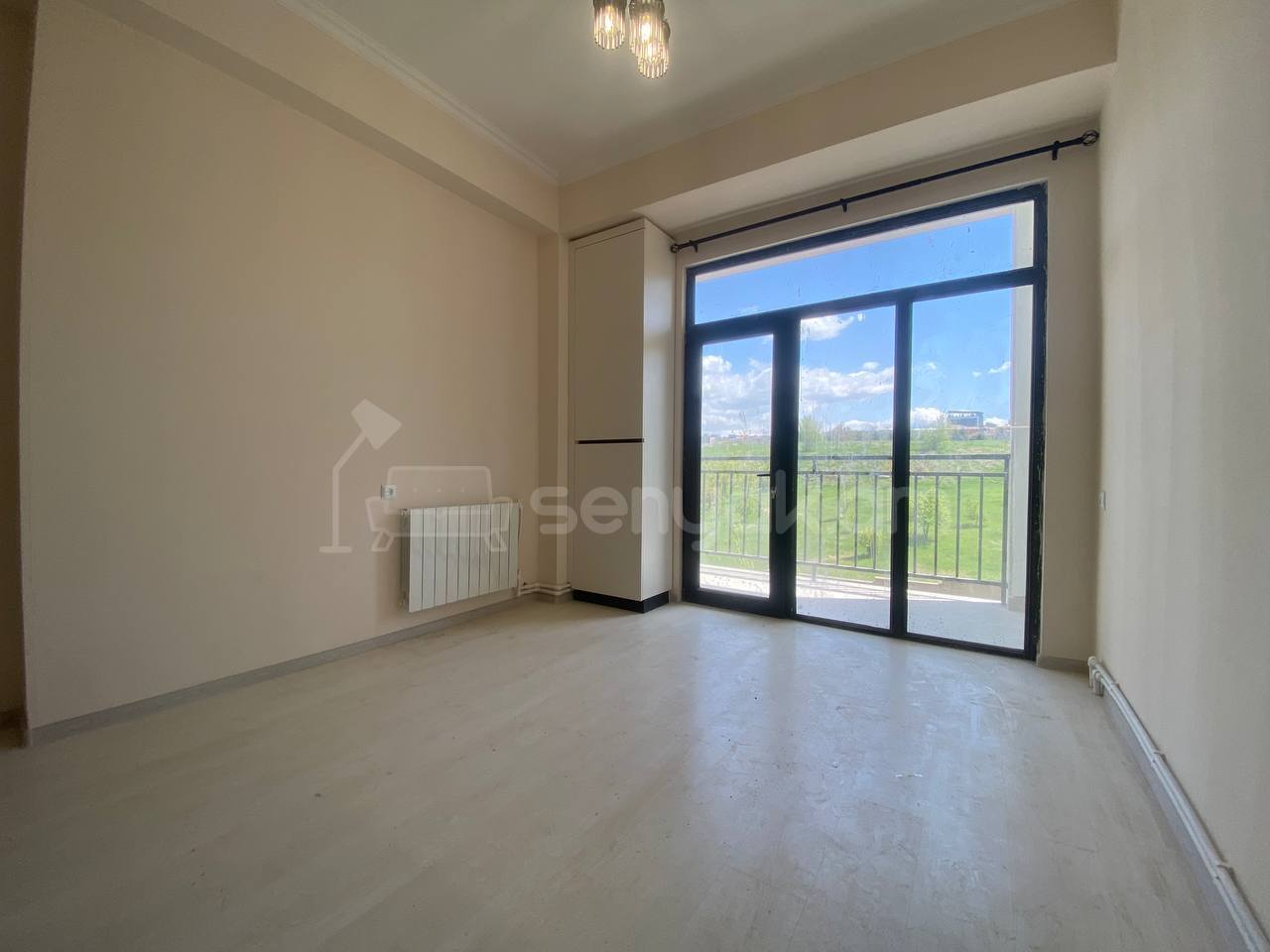 2 Սենյականոց Բնակարան Նորակառույցում, 42քմ, 3/9 հարկ, Կապիտալ Վերանորոգված