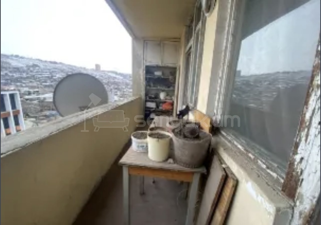 3 Սենյականոց Բնակարան, 80քմ, 9/10 հարկ, Պետական Վիճակում