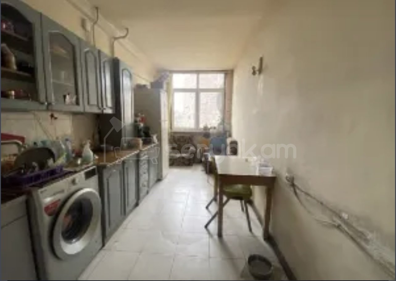 3 Սենյականոց Բնակարան, 80քմ, 9/10 հարկ, Պետական Վիճակում