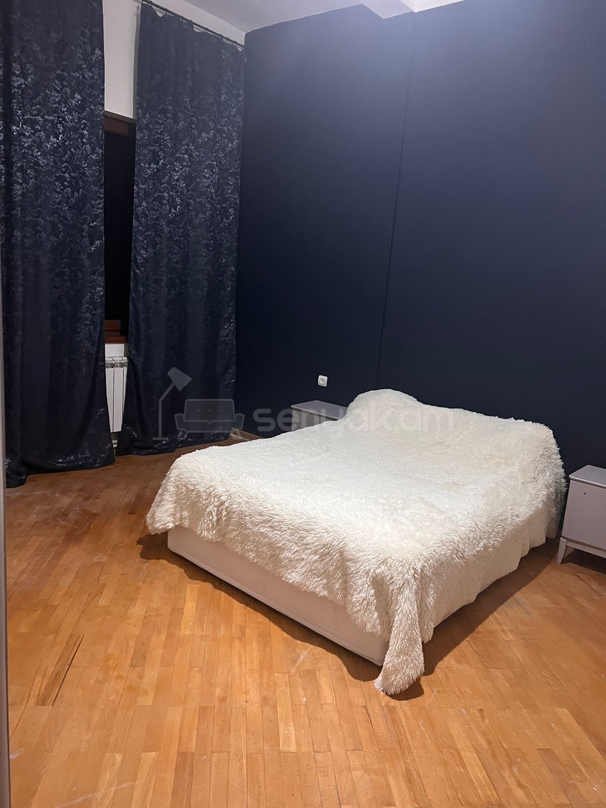 3 Սենյականոց Բնակարան Քարե Շենքում, 120քմ, 2/4 հարկ, Դիզայներական Վերանորոգված, Կահավորված