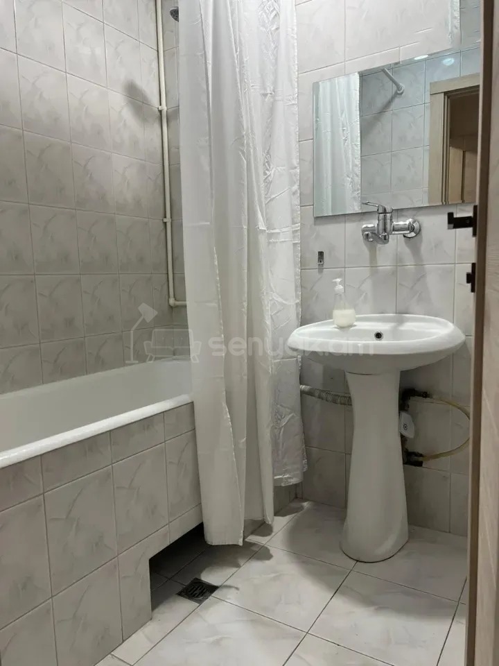 2 Սենյականոց Բնակարան, 63քմ, 3/9 հարկ, Կապիտալ Վերանորոգված, Կահավորված