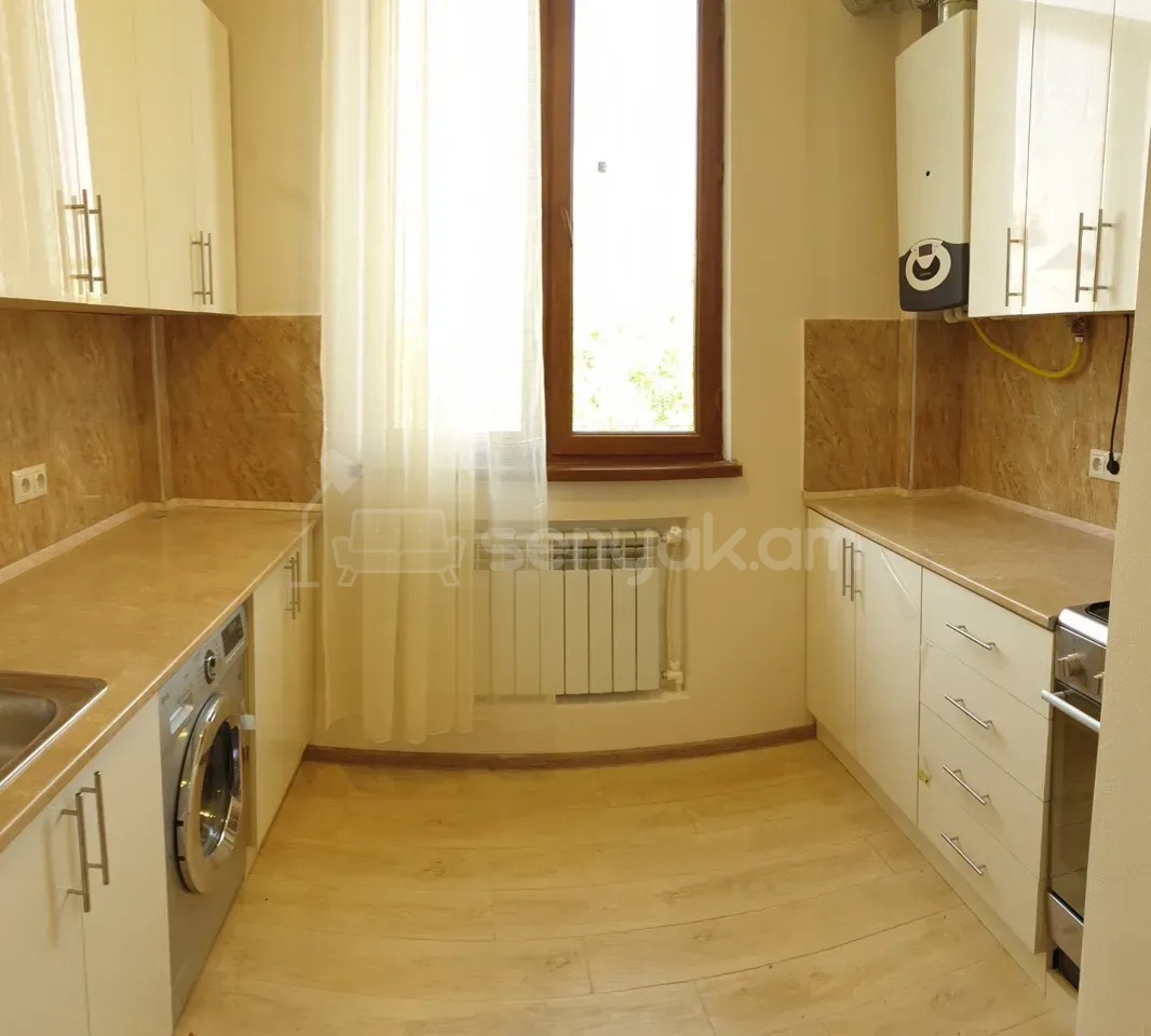 2 Սենյականոց Բնակարան Քարե Շենքում, 67քմ, 3/4 հարկ, Դիզայներական Վերանորոգված, Կահավորված, Արևկող