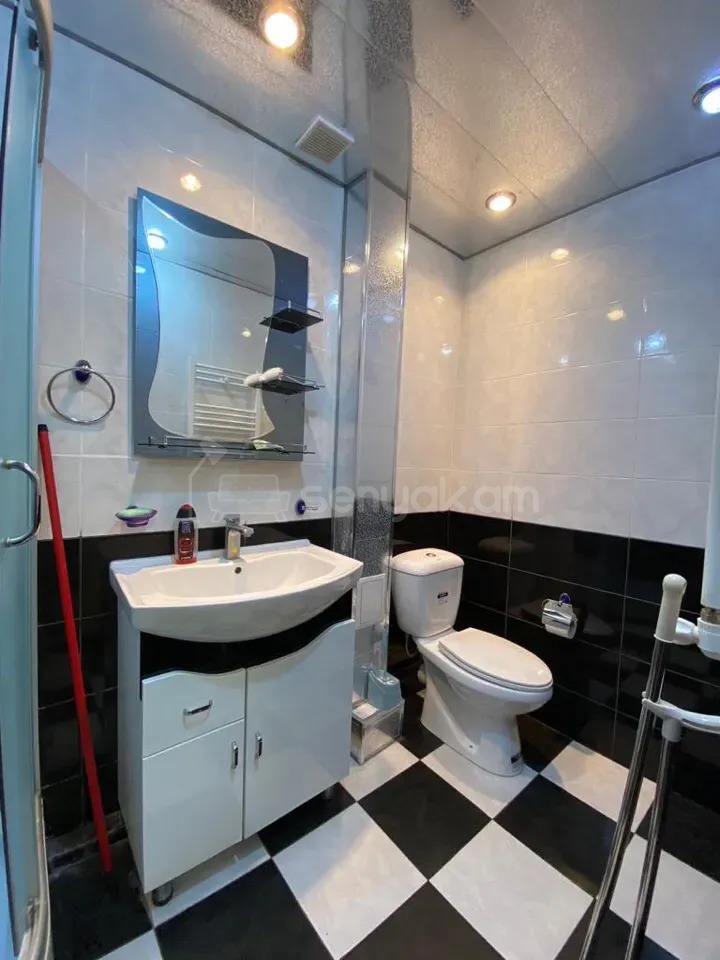 2 Սենյականոց Բնակարան Քարե Շենքում, 67քմ, 3/4 հարկ, Դիզայներական Վերանորոգված, Կահավորված, Արևկող