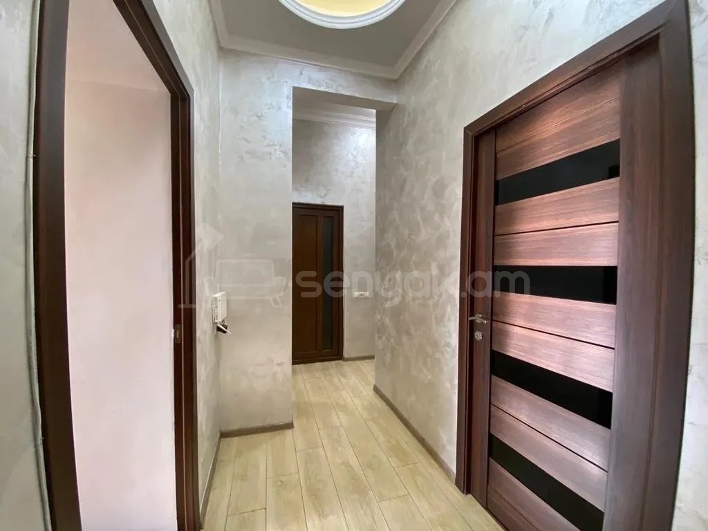 2 Սենյականոց Բնակարան Քարե Շենքում, 67քմ, 3/4 հարկ, Դիզայներական Վերանորոգված, Կահավորված, Արևկող