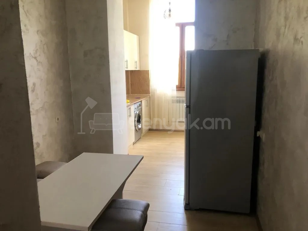 2 Սենյականոց Բնակարան Քարե Շենքում, 67քմ, 3/4 հարկ, Դիզայներական Վերանորոգված, Կահավորված, Արևկող