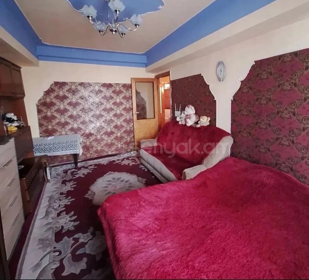 3 Սենյականոց Բնակարան, 93քմ, 6/9 հարկ, Նորմալ Վիճակում