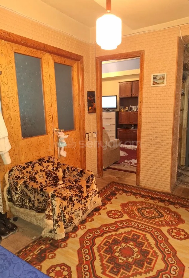 3 Սենյականոց Բնակարան, 93քմ, 6/9 հարկ, Նորմալ Վիճակում