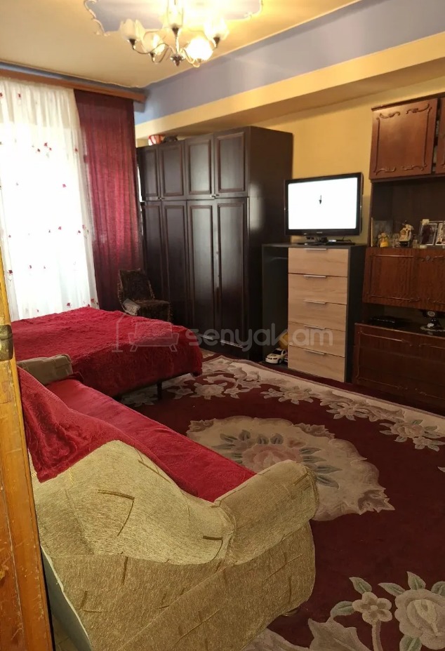 3 Սենյականոց Բնակարան, 93քմ, 6/9 հարկ, Նորմալ Վիճակում