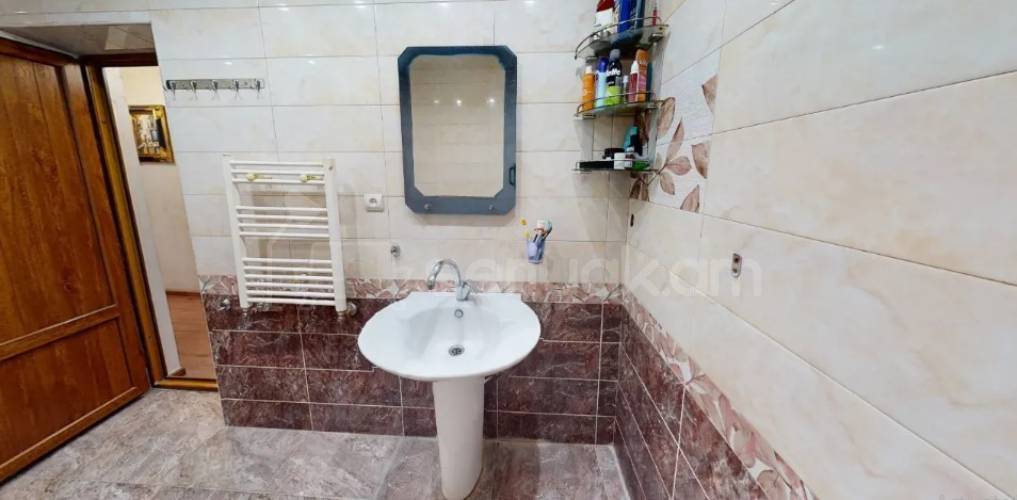 3 Սենյականոց Բնակարան, 97քմ, 3/9 հարկ, Կապիտալ Վերանորոգված