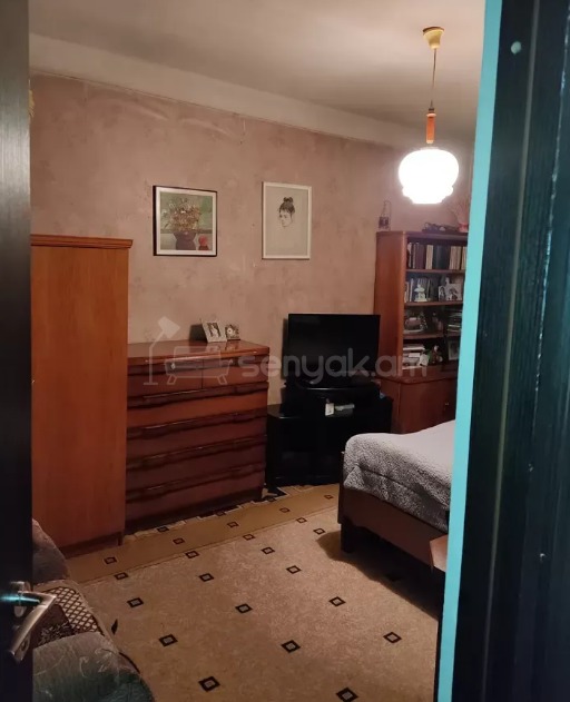 3 Սենյականոց Բնակարան Քարե Շենքում, 76քմ, 1/5 հարկ, Պետական Վիճակում