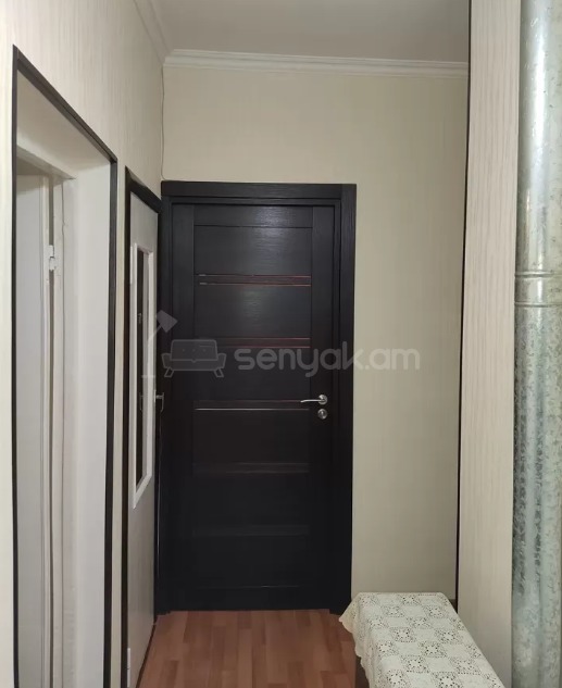 3 Սենյականոց Բնակարան Քարե Շենքում, 76քմ, 1/5 հարկ, Պետական Վիճակում