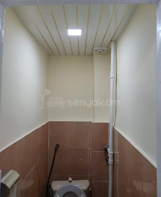 3 Սենյականոց Բնակարան Քարե Շենքում, 76քմ, 1/5 հարկ, Պետական Վիճակում