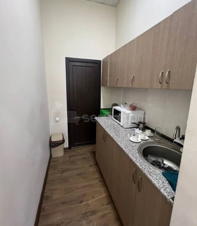 Օֆիսային Տարածք, 75քմ, Կապիտալ Վերանորոգված