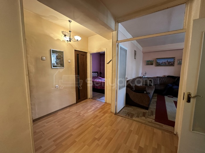 3 Սենյականոց Բնակարան, 85քմ, 1/14 հարկ, Նորմալ Վիճակում