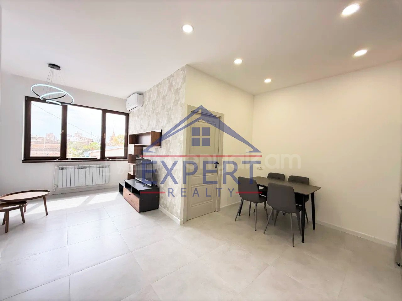 2 Սենյականոց Բնակարան Քարե Շենքում, 37քմ, 3/3 հարկ, Կապիտալ Վերանորոգված