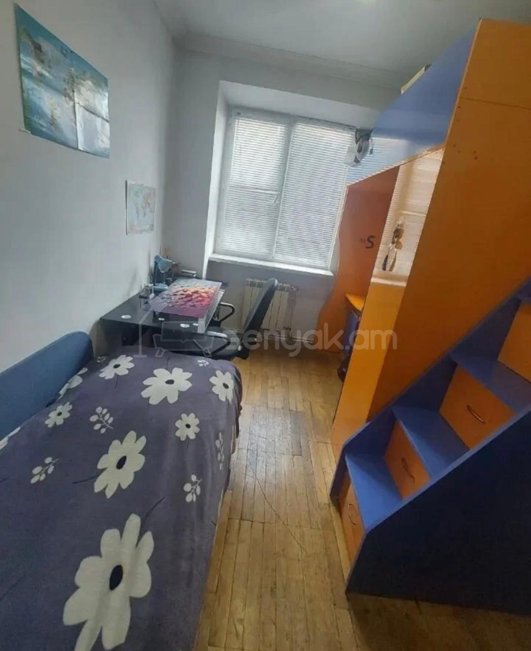 4 Սենյականոց Բնակարան, 90քմ, 2/9 հարկ, Կապիտալ Վերանորոգված