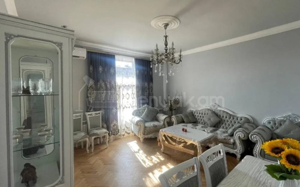3 Սենյականոց Բնակարան Քարե Շենքում, 102քմ, 3/5 հարկ, Կոսմետիկ Վերանորոգված, Կահավորված, Արևկող