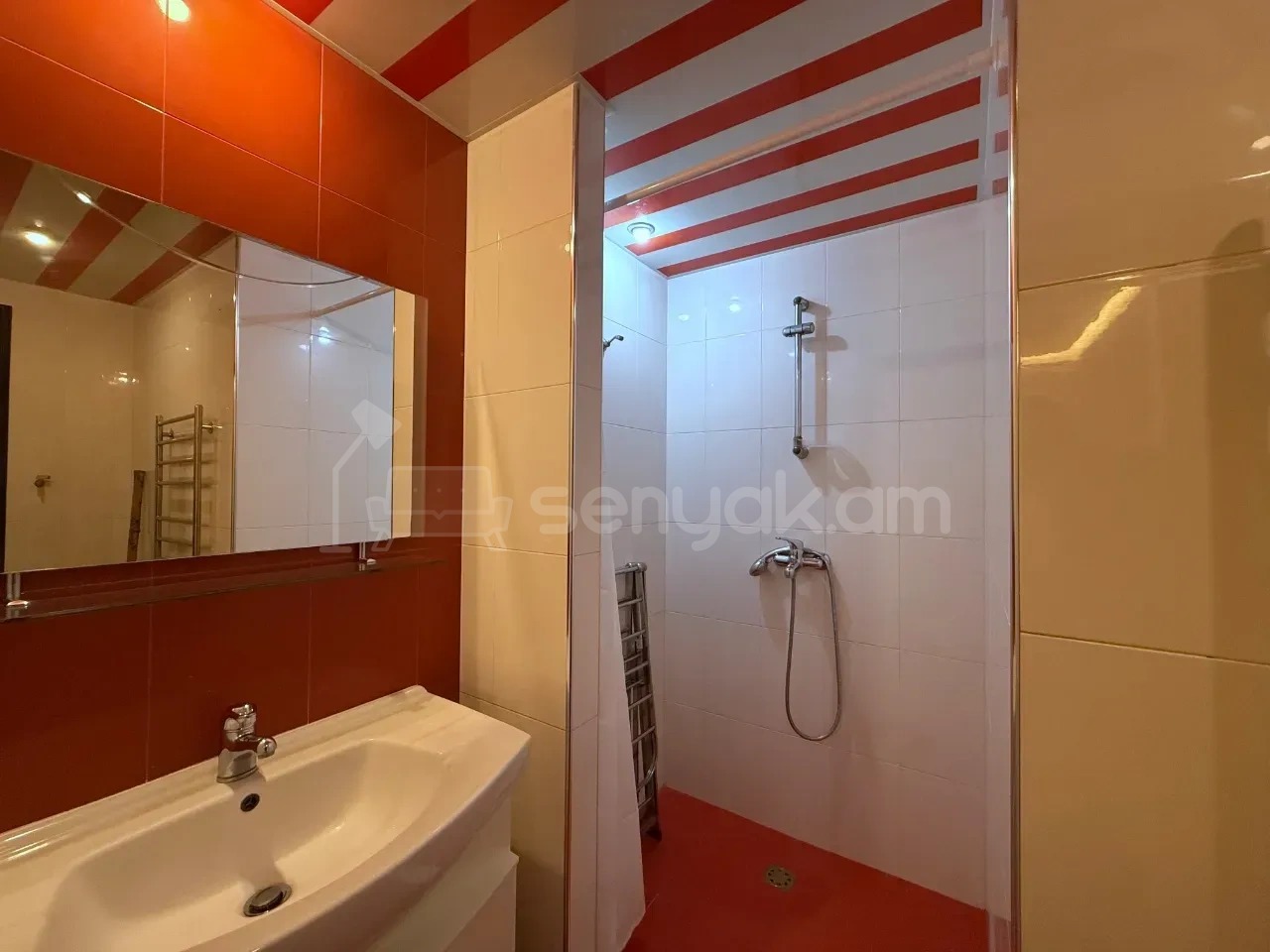 2 Սենյականոց Բնակարան Նորակառույցում, 50քմ, 8/9 հարկ, Կապիտալ Վերանորոգված, Կահավորված