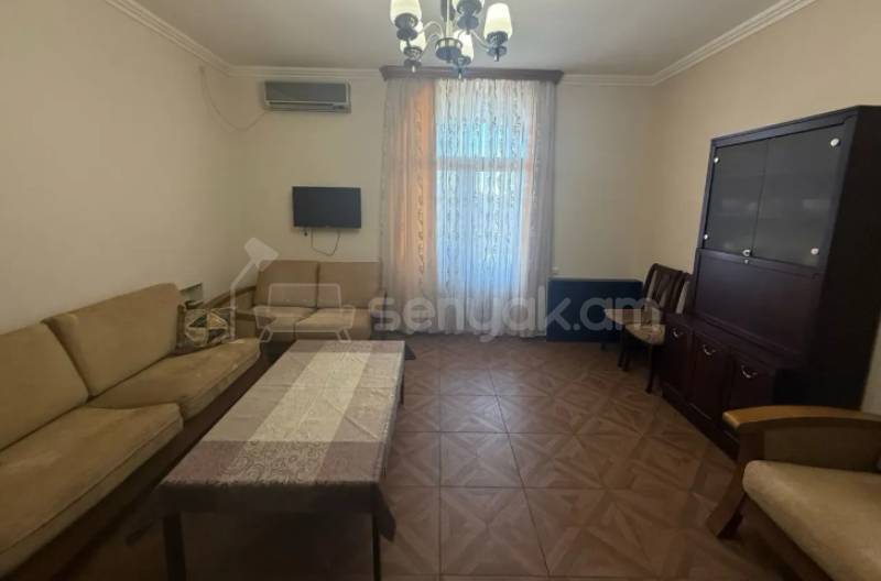 2 Սենյականոց Բնակարան Քարե Շենքում, 50քմ, 4/5 հարկ, Կապիտալ Վերանորոգված, Կահավորված, Արևկող