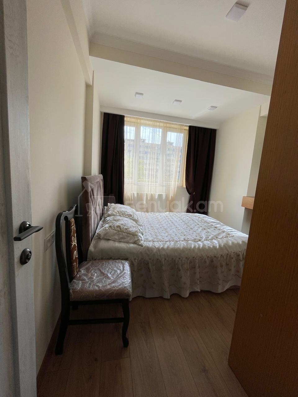 2 Սենյականոց Բնակարան, 50քմ, 3/9 հարկ, Կապիտալ Վերանորոգված, Կահավորված, Արևկող