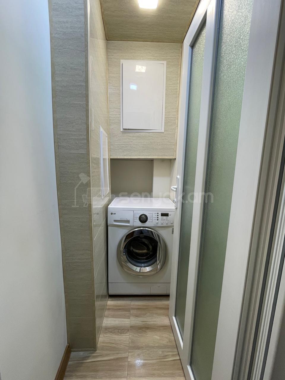 2 Սենյականոց Բնակարան, 50քմ, 3/9 հարկ, Կապիտալ Վերանորոգված, Կահավորված, Արևկող