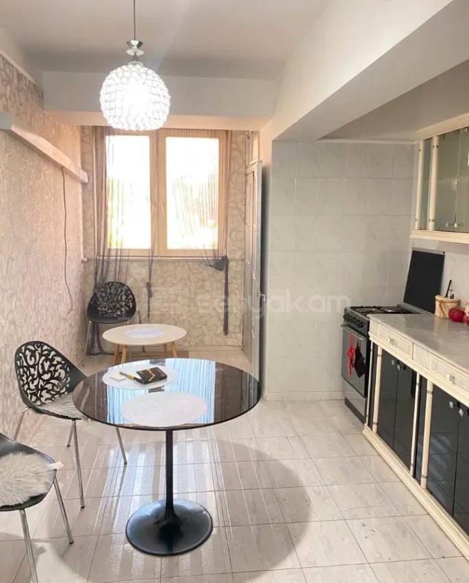 2 Սենյականոց Բնակարան, 70քմ, 7/7 հարկ, Կապիտալ Վերանորոգված, Կահավորված