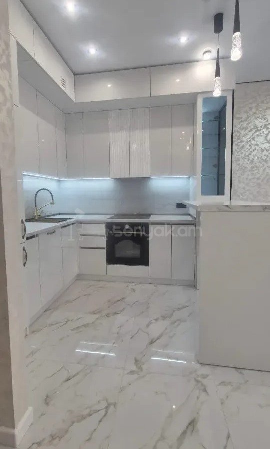 3 Սենյականոց Բնակարան Նորակառույցում, 75քմ, 5/15 հարկ, Կապիտալ Վերանորոգված