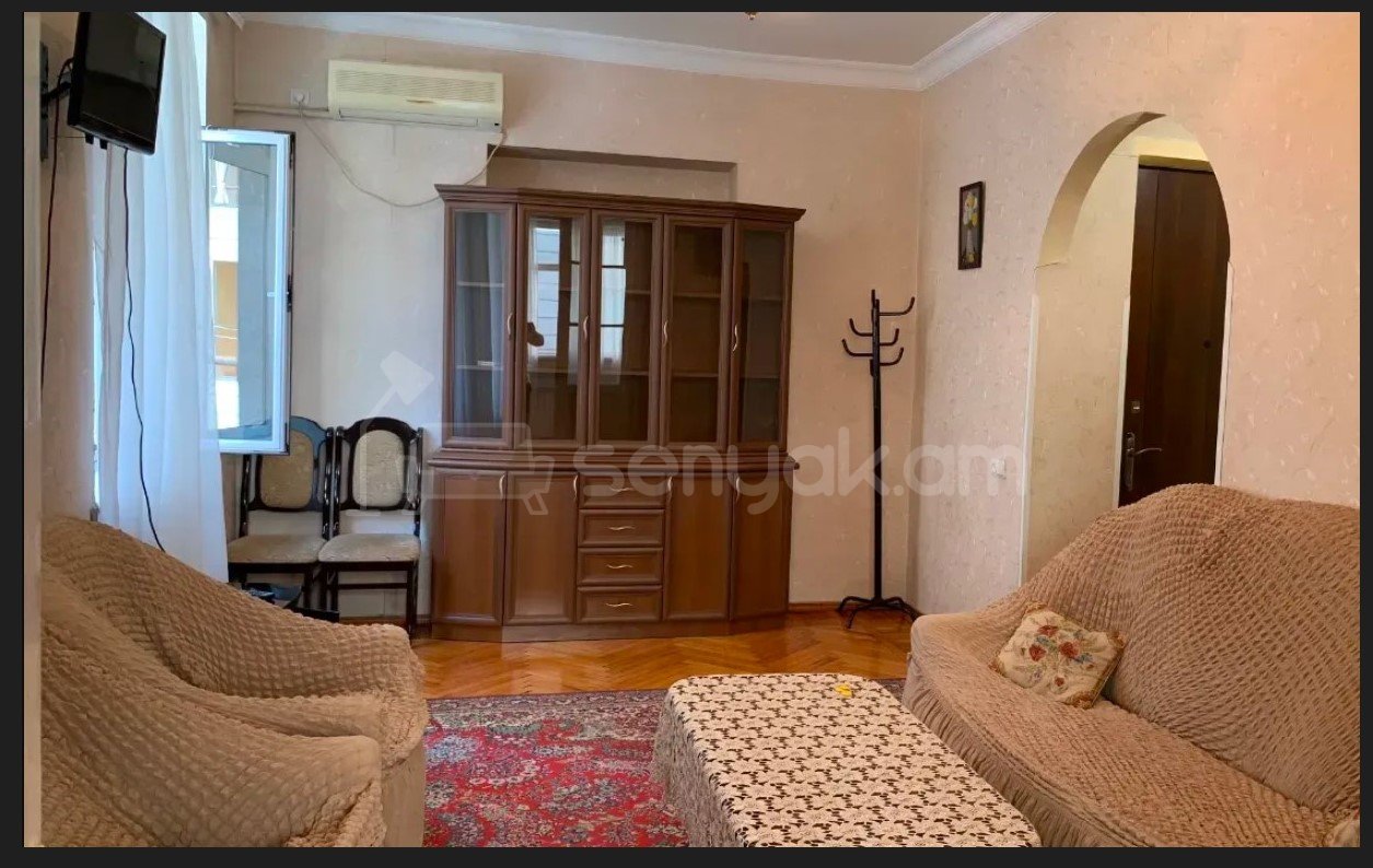 3 Սենյականոց Բնակարան Քարե Շենքում, 65քմ, 2/5 հարկ, Նորմալ Վիճակում, Կահավորված