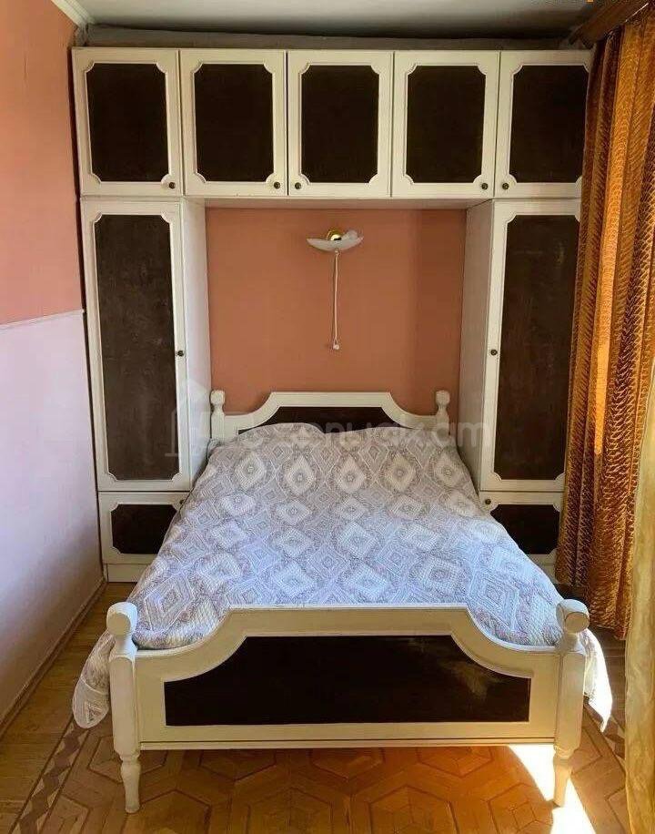 2 Սենյականոց Բնակարան Քարե Շենքում, 50քմ, 4/5 հարկ, Նորմալ Վիճակում