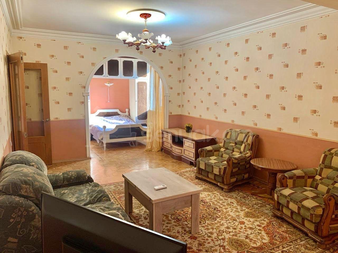 2 Սենյականոց Բնակարան Քարե Շենքում, 50քմ, 4/5 հարկ, Նորմալ Վիճակում