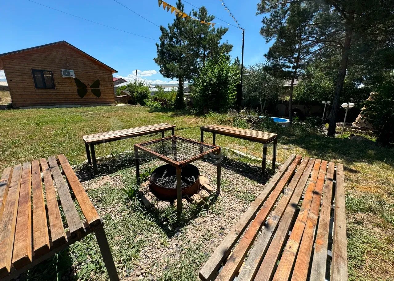 1 Սենյականոց Շքեղ Առանձնատուն, 200քմ, Լողավազանով