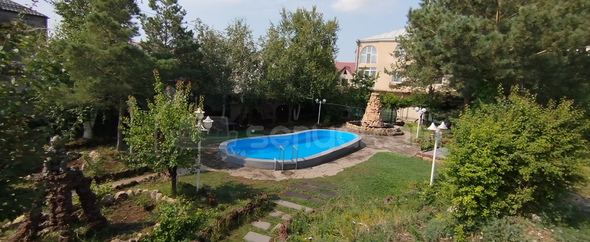 1 Սենյականոց Շքեղ Առանձնատուն, 200քմ, Լողավազանով